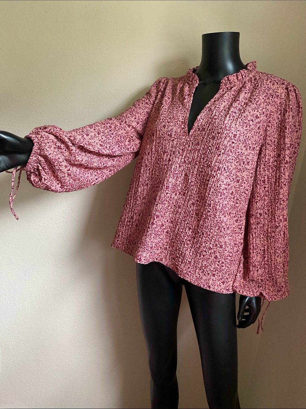 LOFT Rose-Pink Floral Printed Split V Ruffle-Neck Blouse - Picture 3 of 10